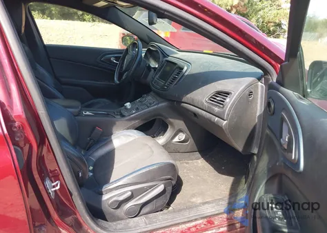 2015 Chrysler 200 S из США, поврежденный, VIN 1C3CCCDG6FN523181